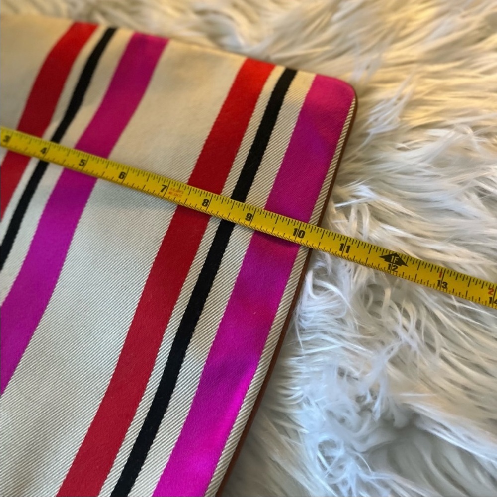 NWT’s Kate Spade Island Striped XL pouch - Picture 8 of 8